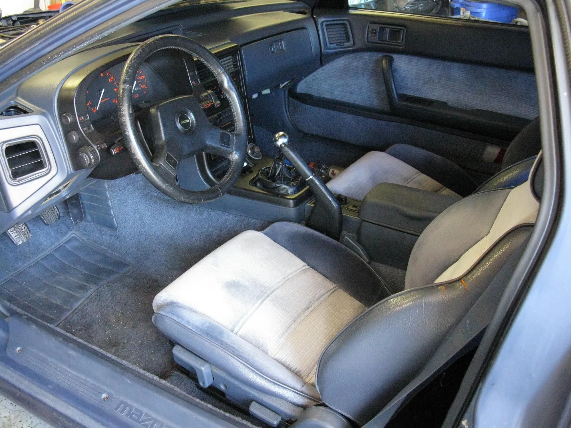 RX7 seats 012.webp