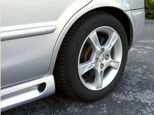small_2004_wheelrear.webp