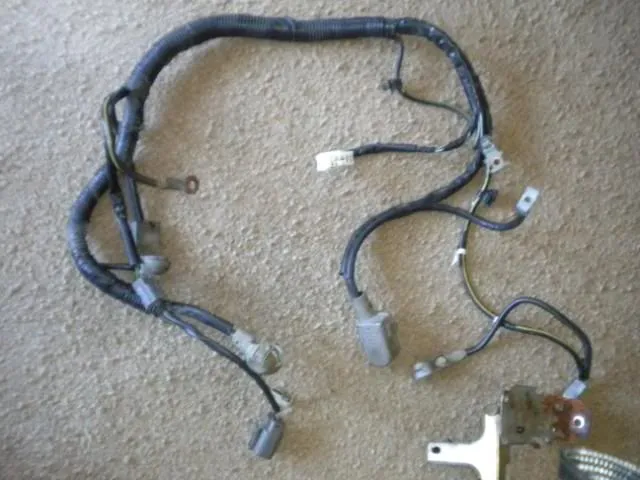 Starterwireharness.jpg