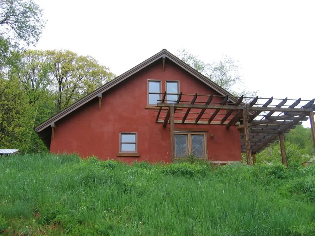 StrawBale House 002.webp