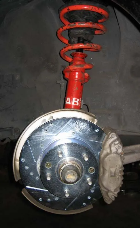 struts and brake 001.jpg