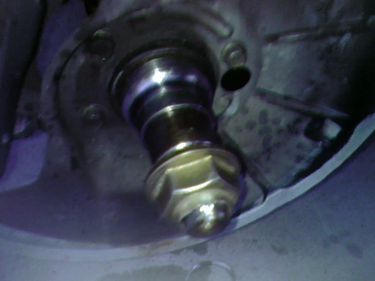 Stuck bearing.jpg