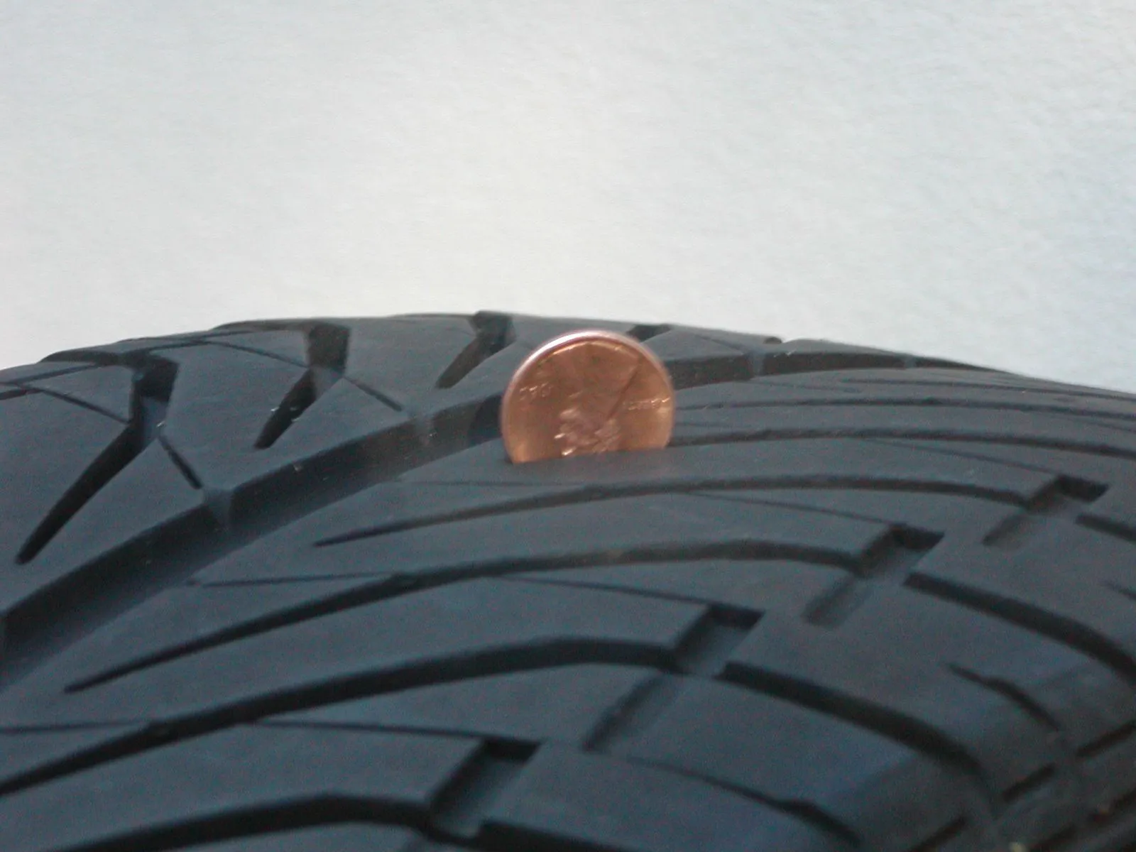 tire depth.webp