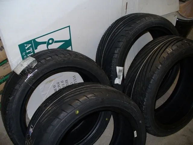 TiresGSD3 005W.jpg