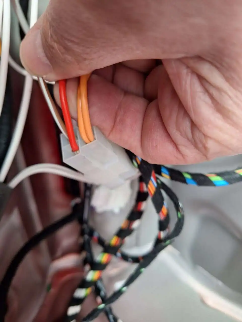 Towing electrics 2.jpg