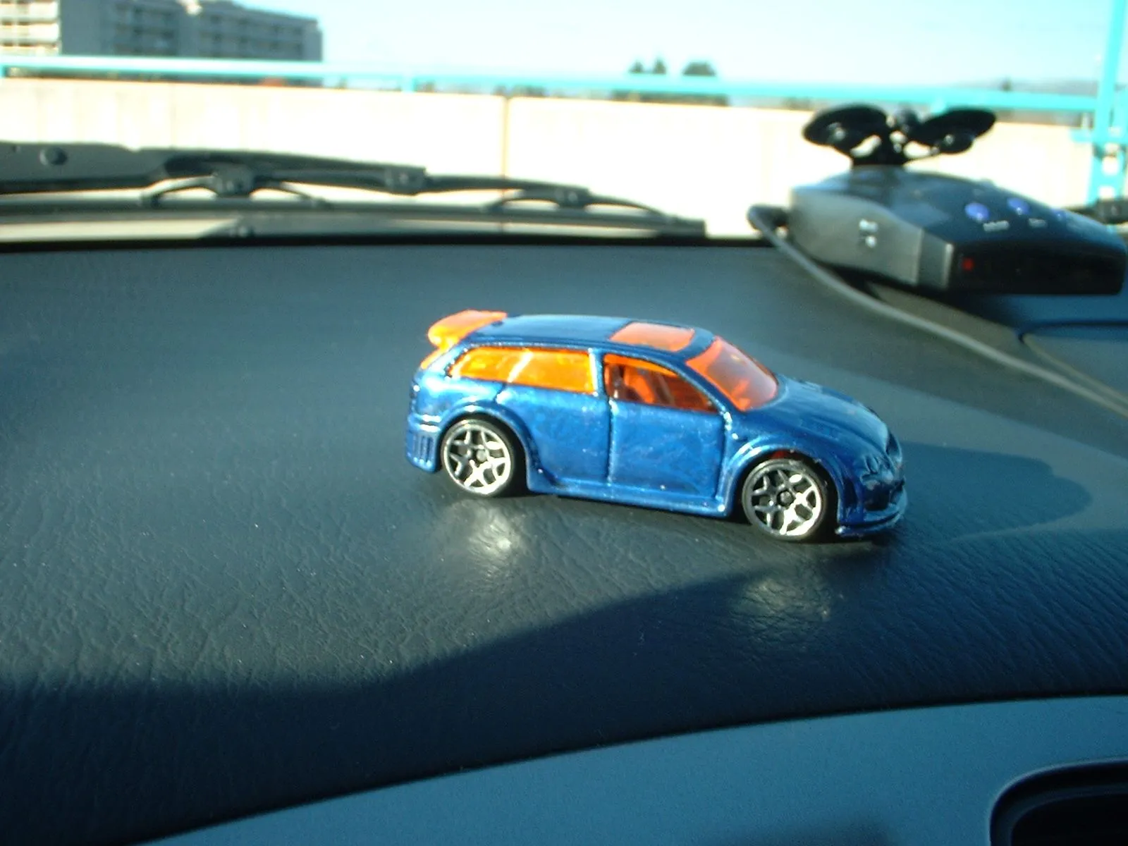 toycar.webp