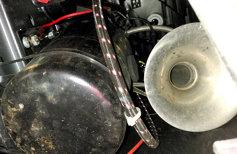 train horn.jpg