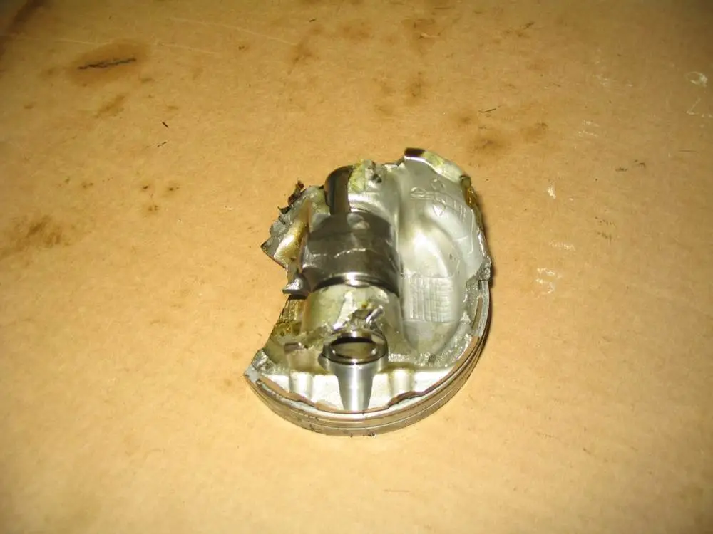 trashed_piston2_low.jpg