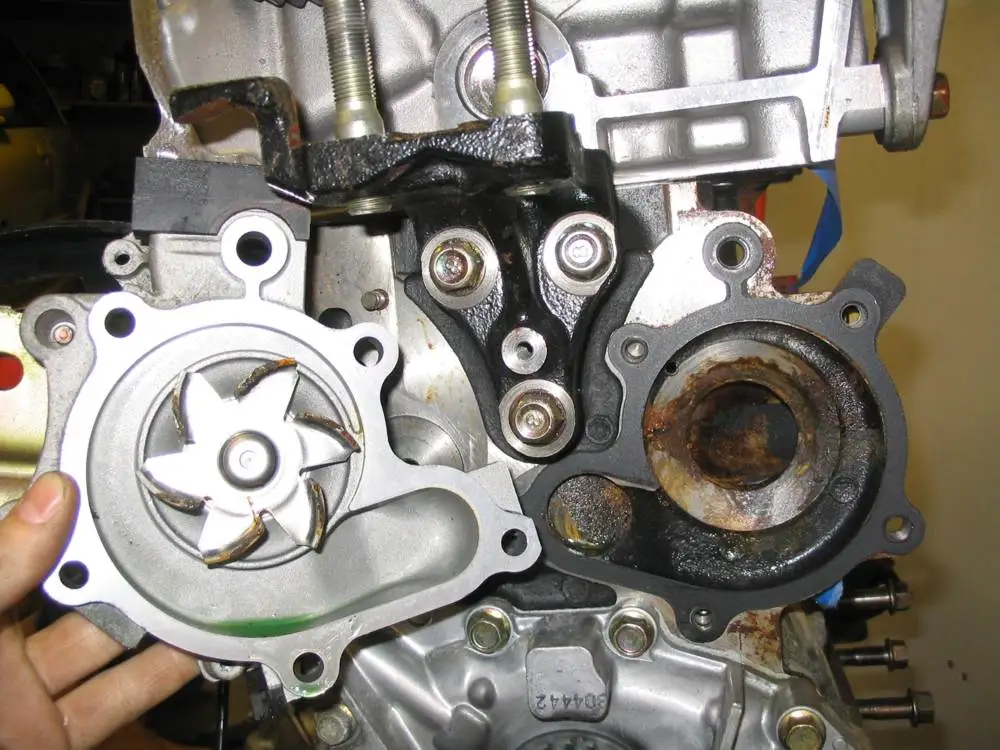 water_pump_and_seat_low.jpg