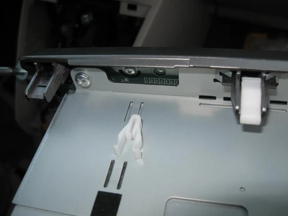 White Clips.JPG