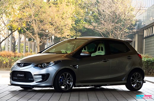 mazdaspeed-demio-concept-mazda2-tas-2008-10.jpg
