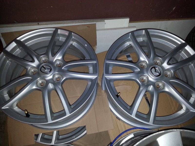 Miata_MX5_rims.jpg