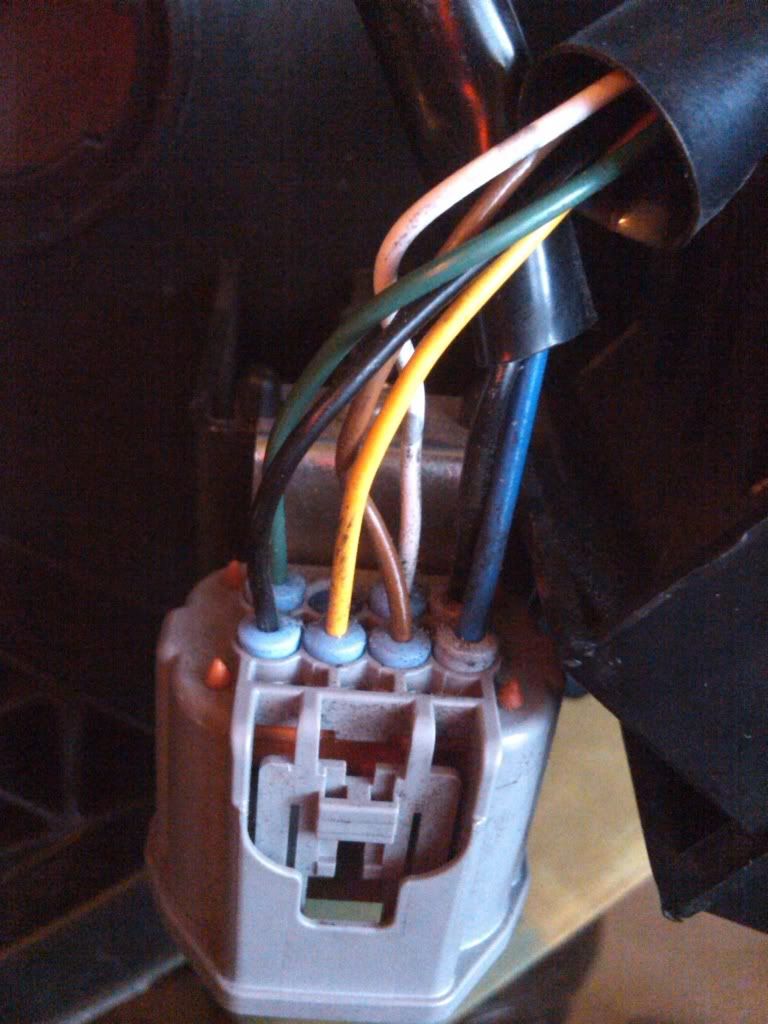 HIDconnector.jpg