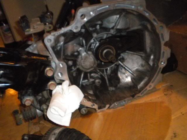 manualtransmissioninside.jpg