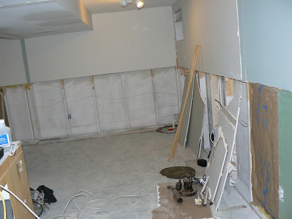 504303242_Uqaxi-M.jpg