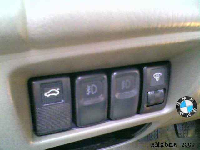 trunkswitch.jpg