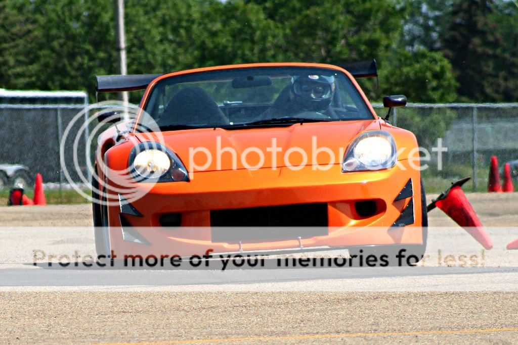2003534574278364000_rs.jpg
