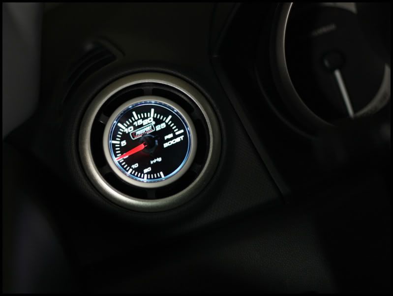 WhiteBoostGauge.jpg