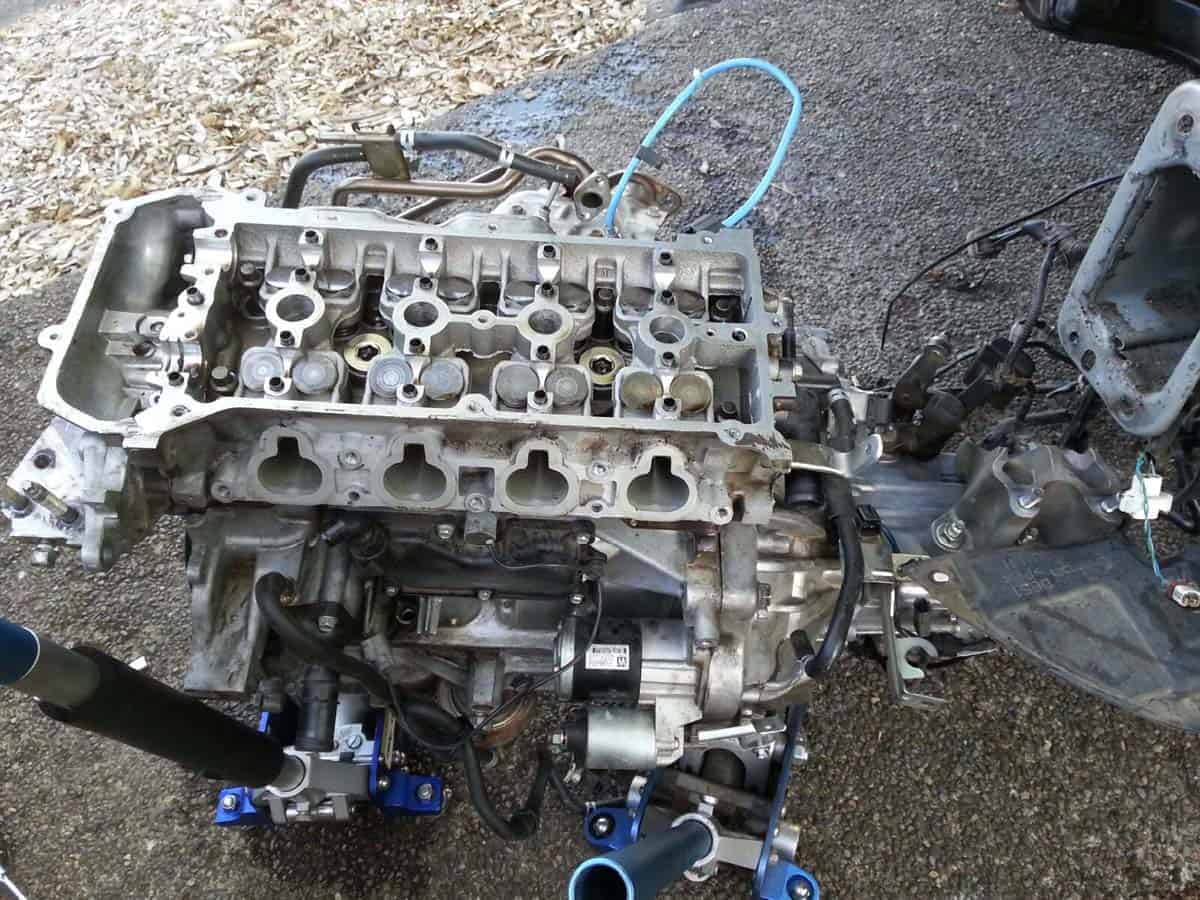 Mazda-2-engine.jpg