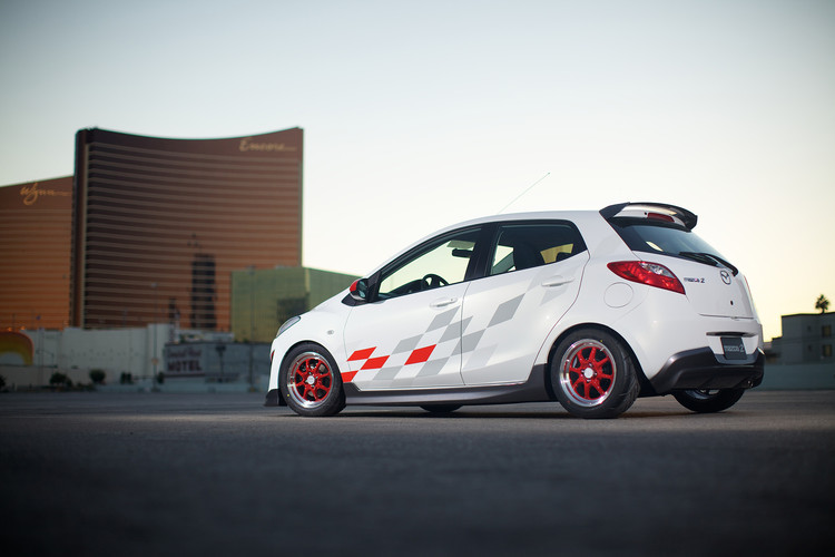 HR-Mazda2-04_medium.jpg