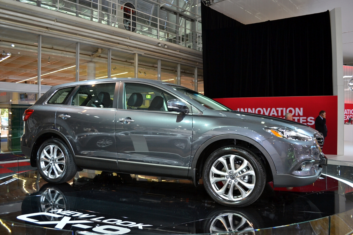 2012-AIMS-Mazda-CX-9-photo-4.jpg