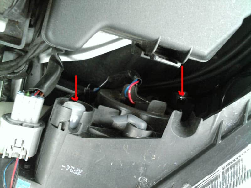 Mazda 2 headlight.jpg