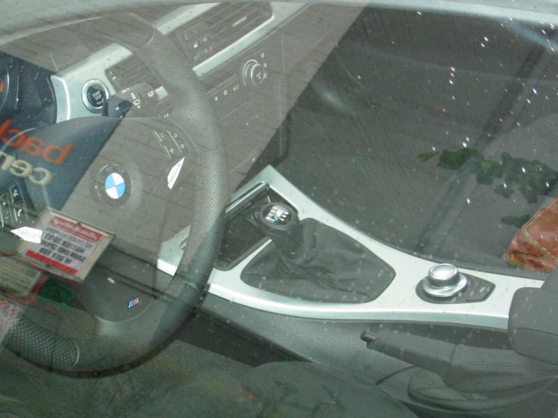 335isedan3.jpg
