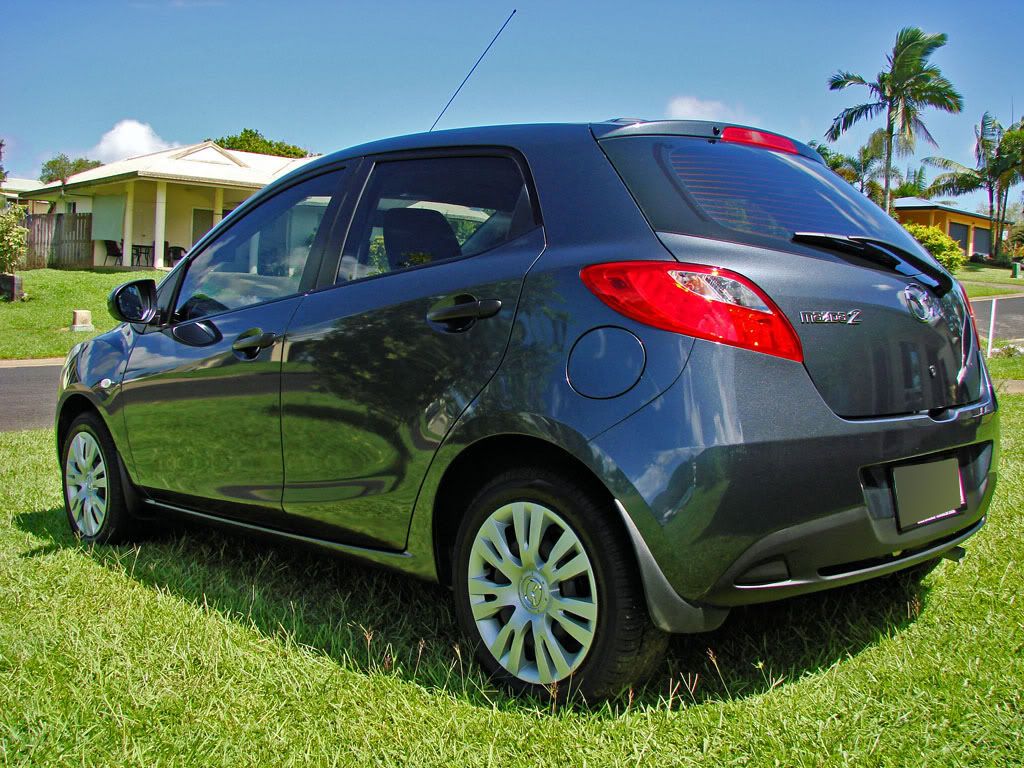 mazda2-014.jpg