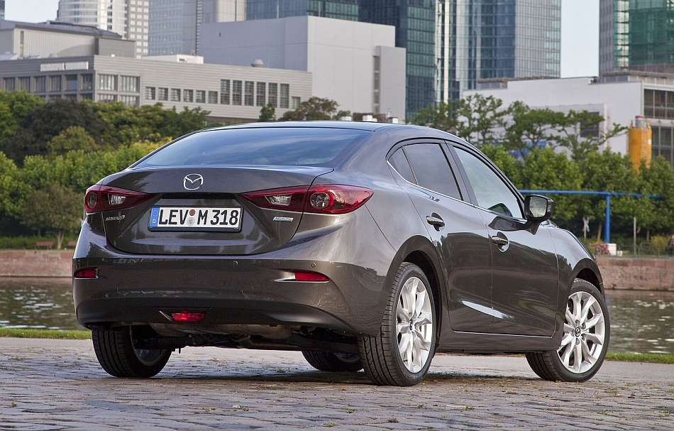 2014-Mazda3-Sedan-Rear-3-4-Right.jpg