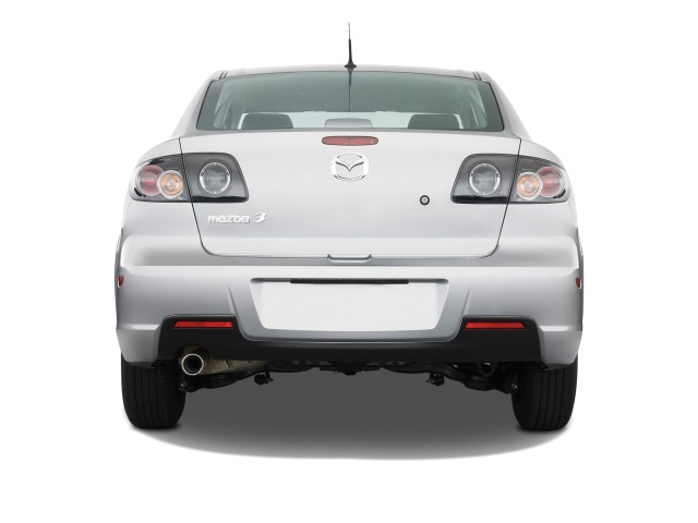 2008-mazda-mazda3-5dr-hb-man-red_100100067_m.jpg