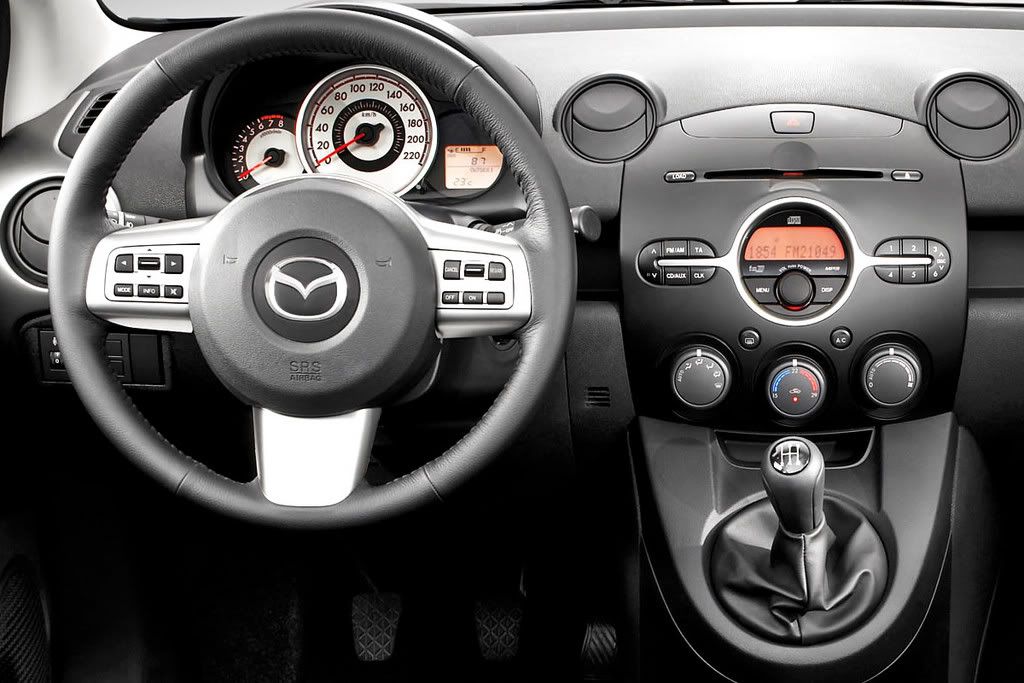 mazda2c.jpg
