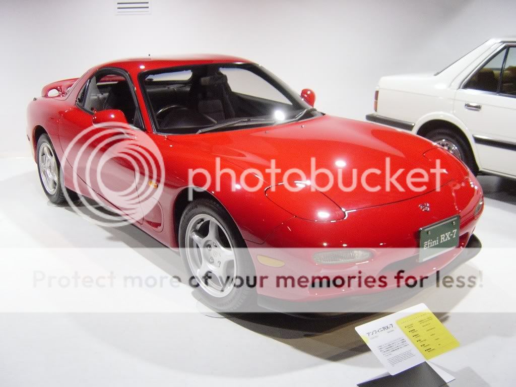 Mazda-rx7-3rd-generation01.jpg
