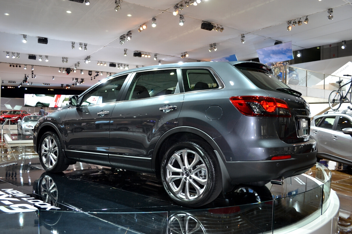 2012-AIMS-Mazda-CX-9-photo-3.jpg