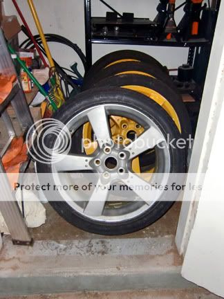 rx8-wheels-one-down.jpg