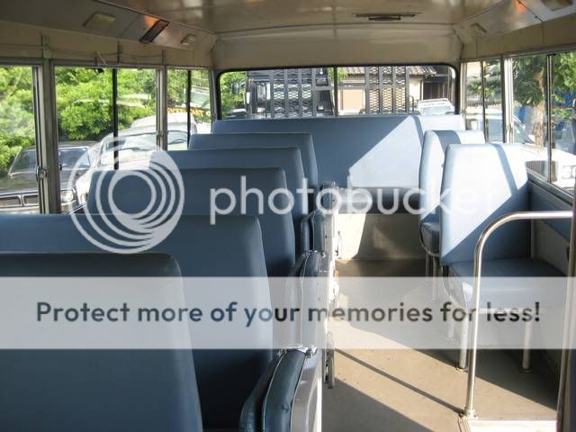 0600834A20090710W00206.jpg
