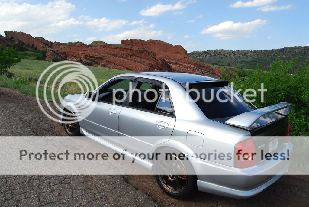 RedRocksroofwingpic.jpg