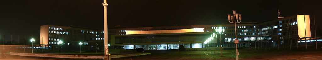 4288979100_bc8432f402_b.jpg
