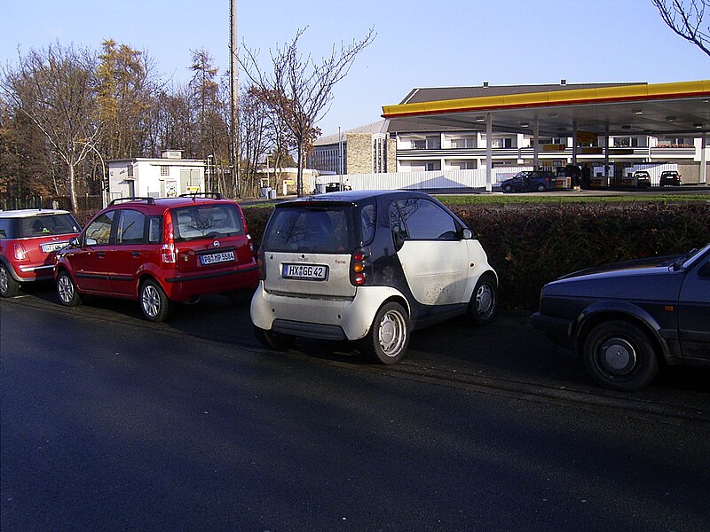 800px-Smart_parking.JPG