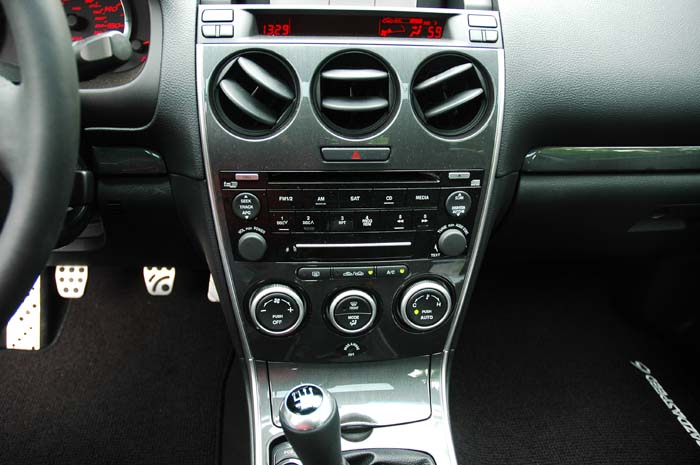 mazdaspeed6-06.jpg