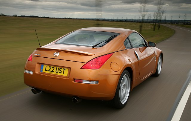 nissan_350z2006_039.jpg