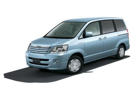 pic_toyota_noah_9111.jpg