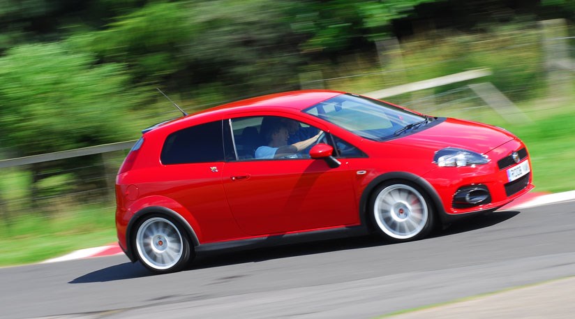 2FiatGrandePuntoAbarth.jpg