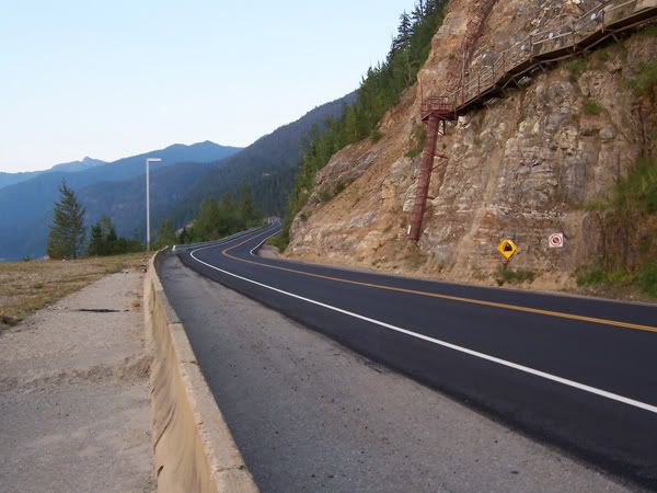 revelstokedam3b.jpg