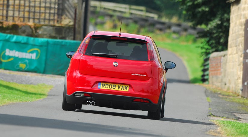 3FiatGrandePuntoAbarth.jpg