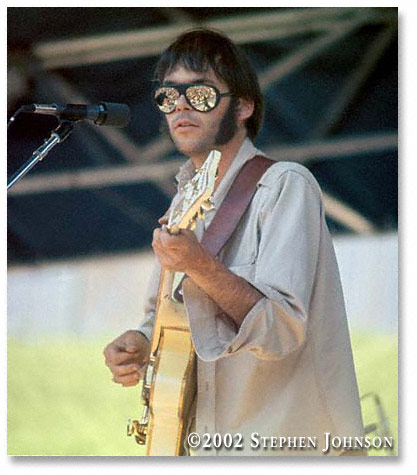 Neil-Young-1974.jpg