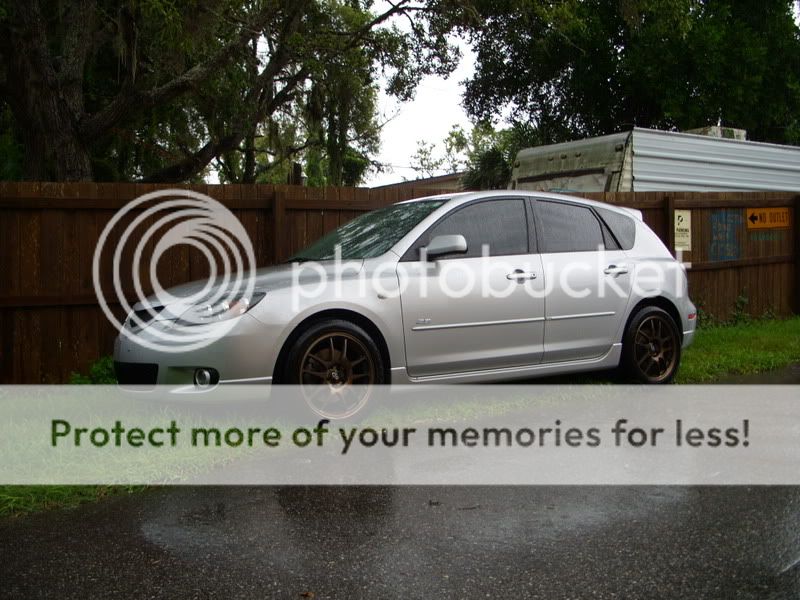 mazda3002.jpg