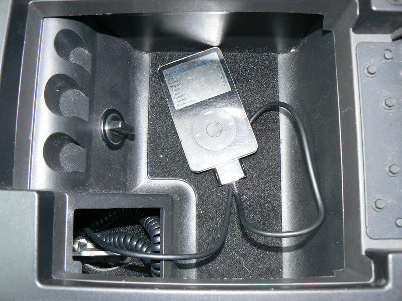 723863361_ffEL8-L.jpg