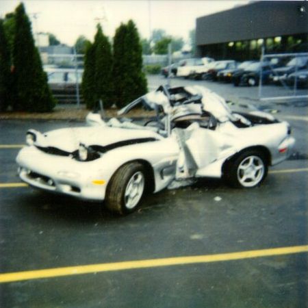 wrecked_rx7_c.jpg