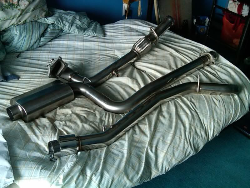 exhaustpipesonbed.jpg