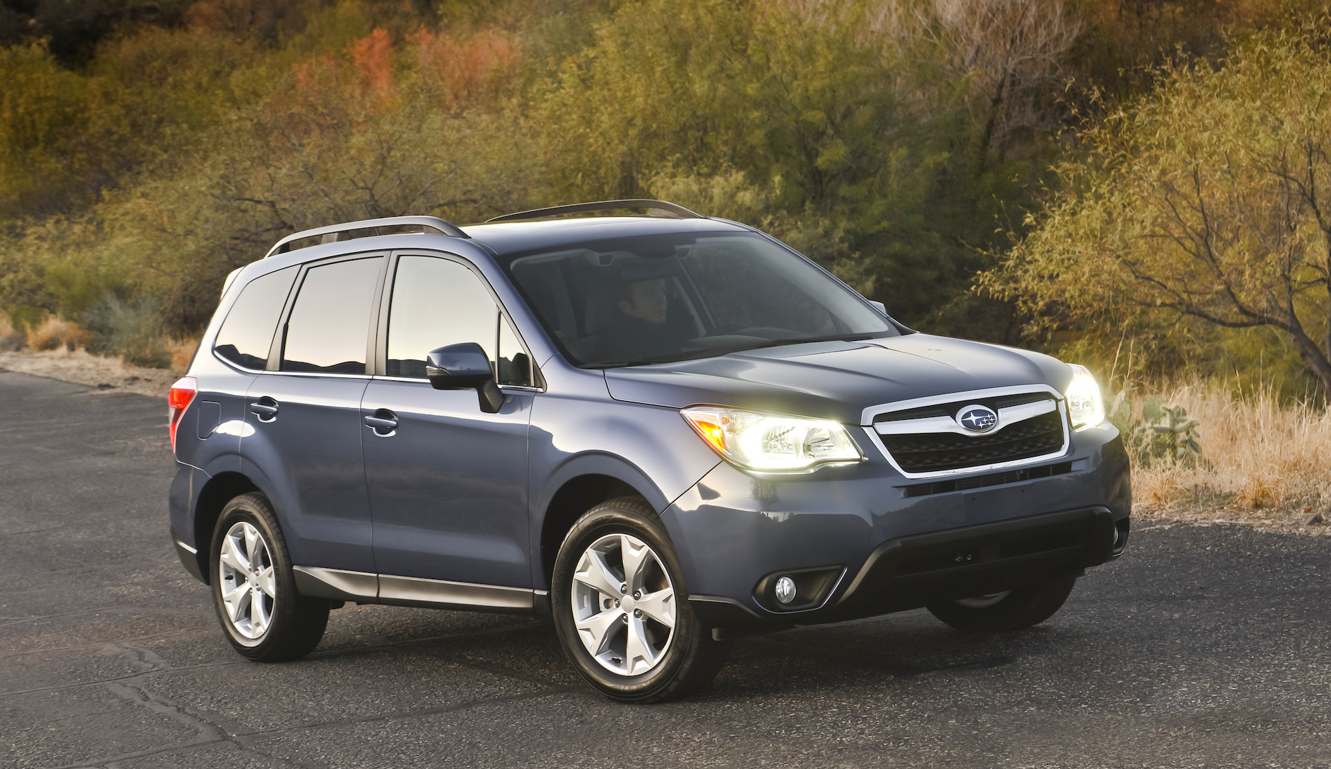 2015-subaru-forester_100462908_h.jpg